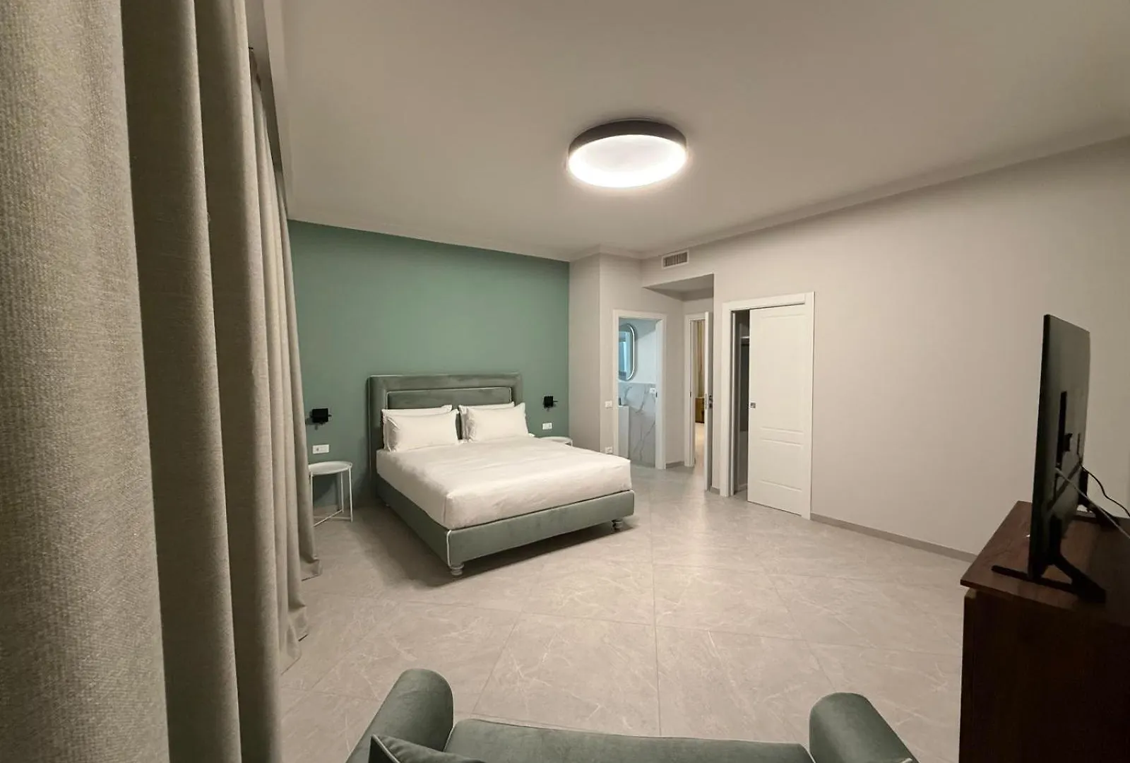 Διαμέρισμα Lake Como Aparthotel Τσερνόμπιο