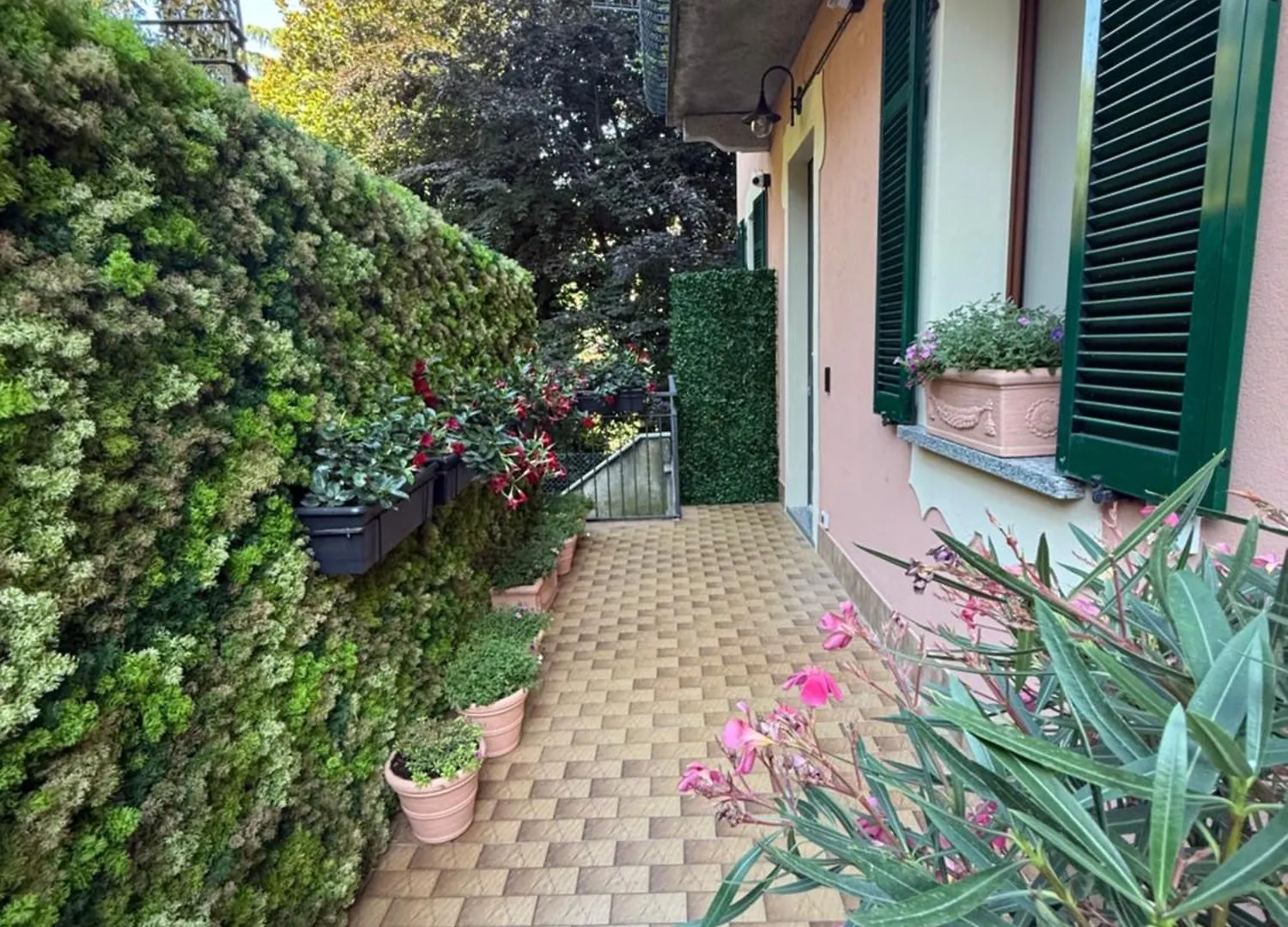 アパート Lake Como Aparthotel チェルノッビオ