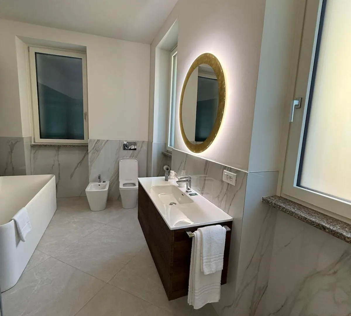 アパート Lake Como Aparthotel チェルノッビオ イタリア